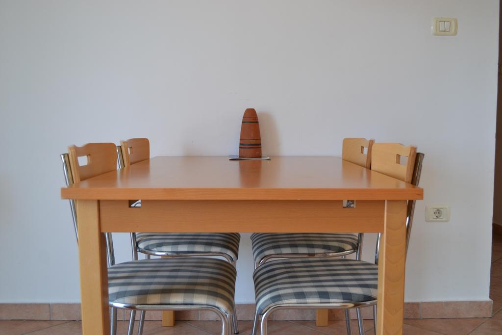 Apartment Jugo 皮兰 外观 照片
