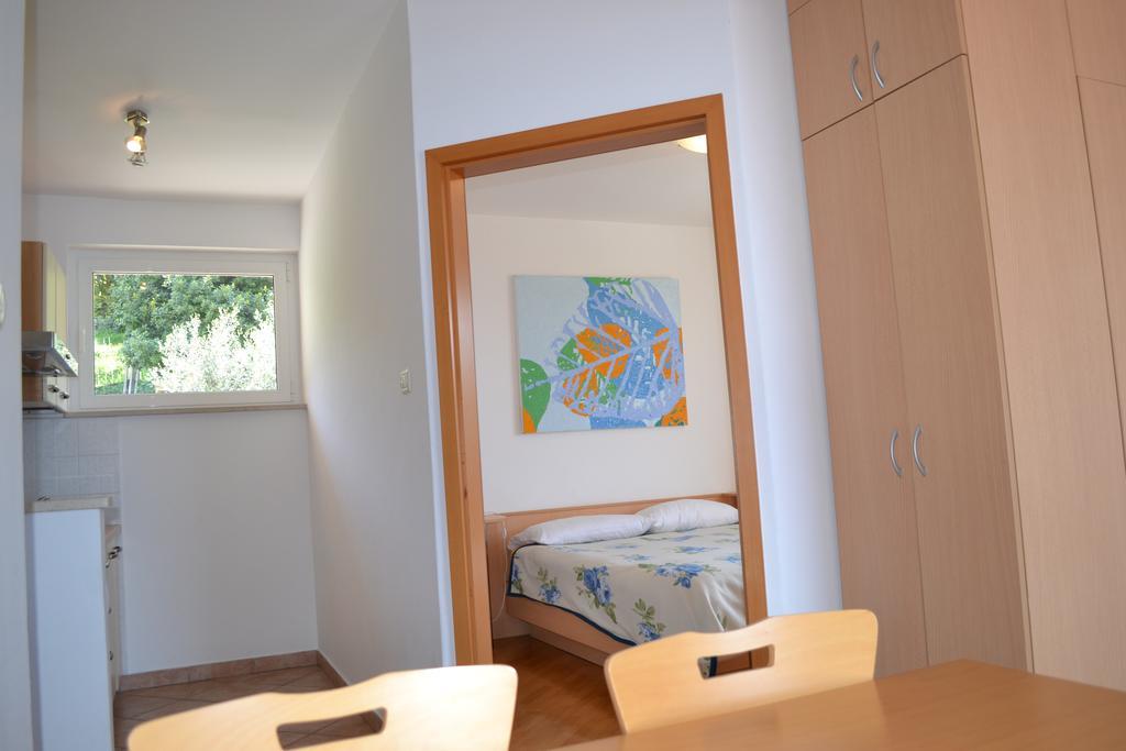 Apartment Jugo 皮兰 外观 照片